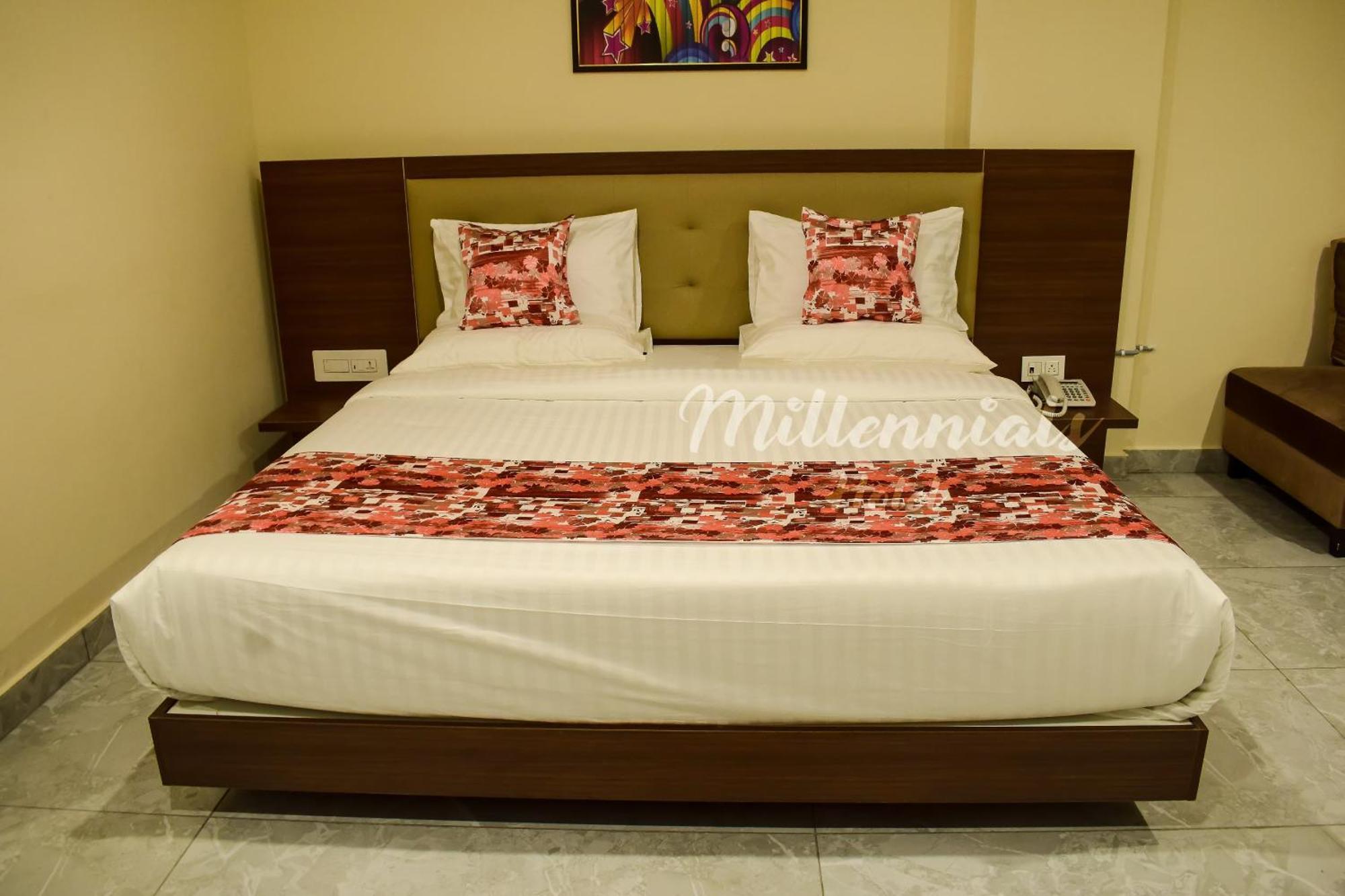 S R Plaza At Delhi Airport Hotell New Delhi Eksteriør bilde