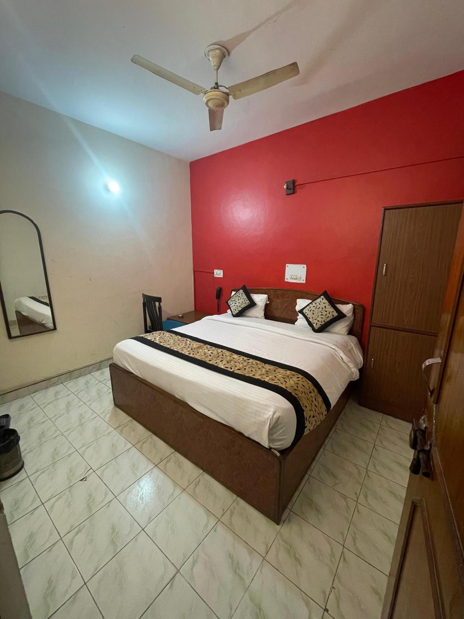 S R Plaza At Delhi Airport Hotell New Delhi Eksteriør bilde